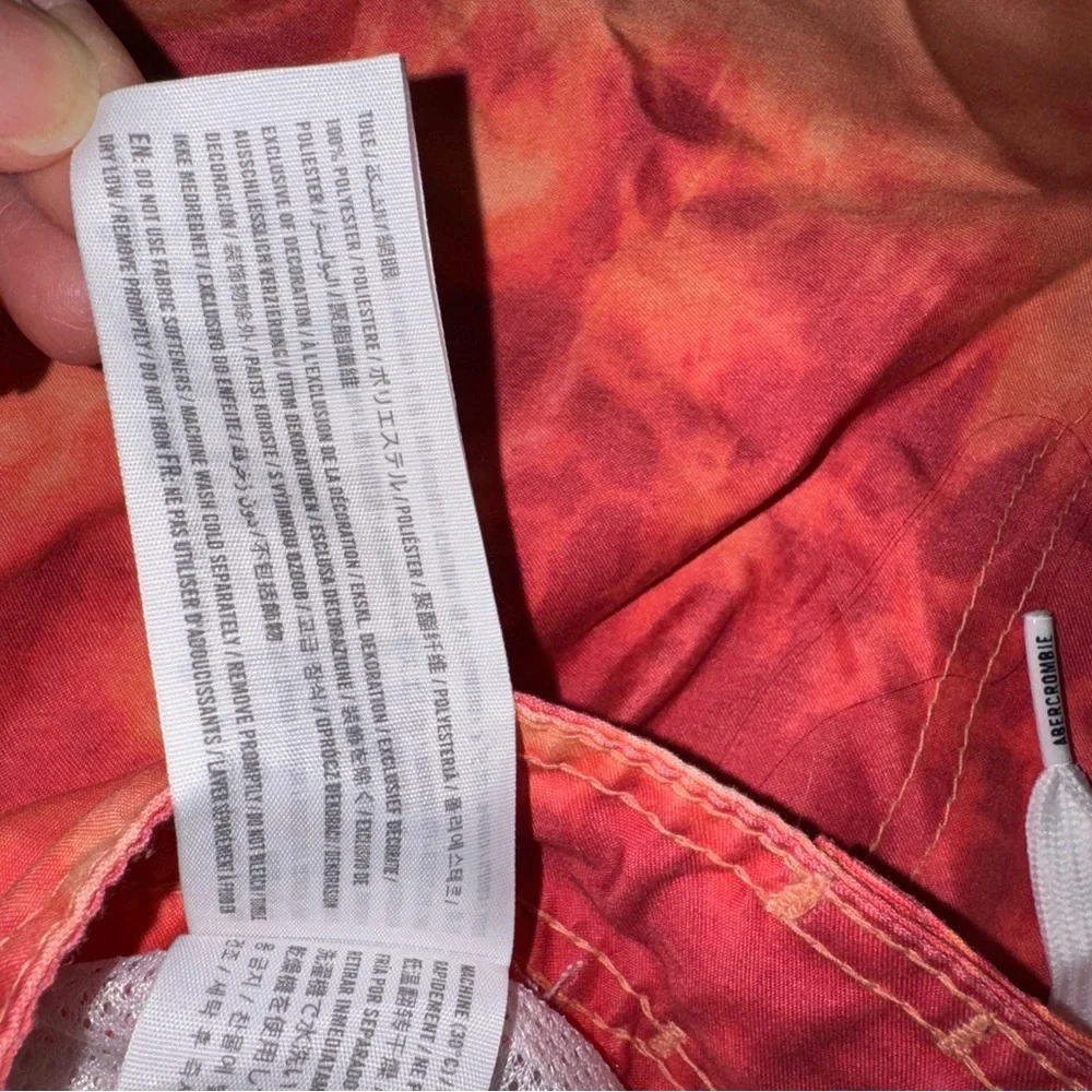 Abercrombie Kids boys Swim Shorts size 15/16 tie dye - Picture 3 of 7